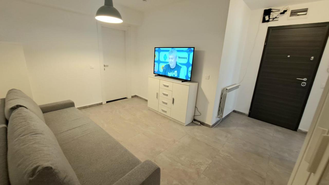 Ris Studio Dublu Universitate, Centrul Vechi Bucureşti Exterior foto